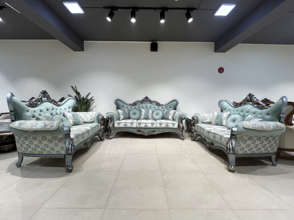 Furniture store in kirti nagar