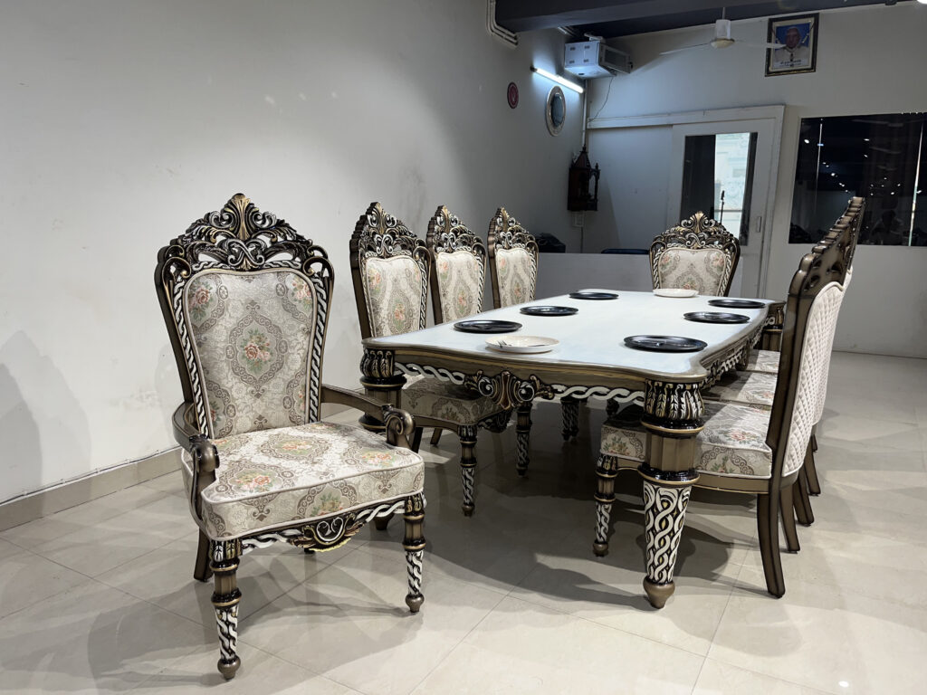 Furniture store in kirti nagar, Furniture Art